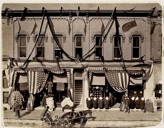 Hudsons - Original Hudsons In Ionia (newer photo)